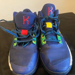 Nike Blue Kylie Flytrap Basketball Shoes 5Y